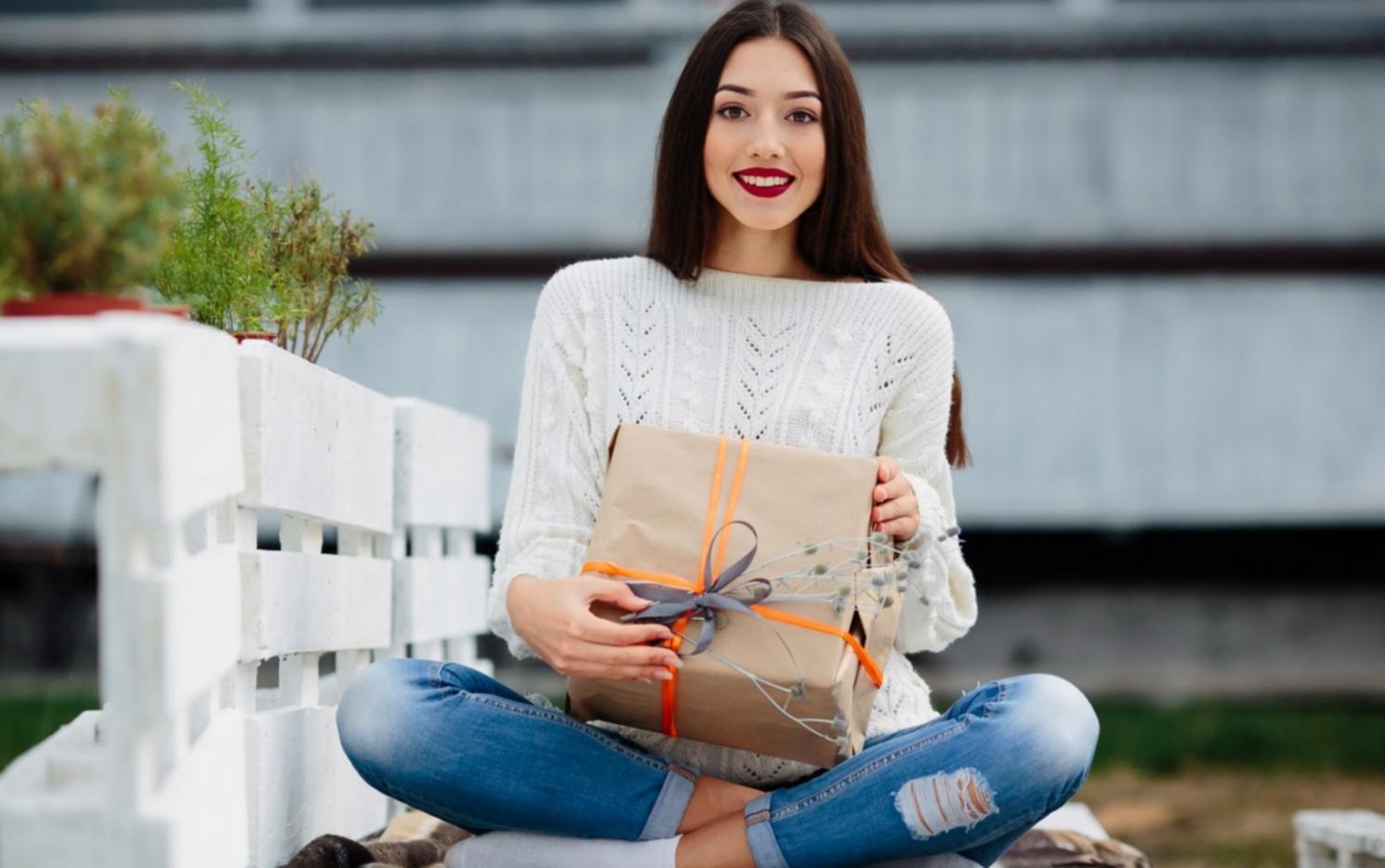 Fotografiekurs in Bayern – Teilnehmer bei praktischer Übung im Freien